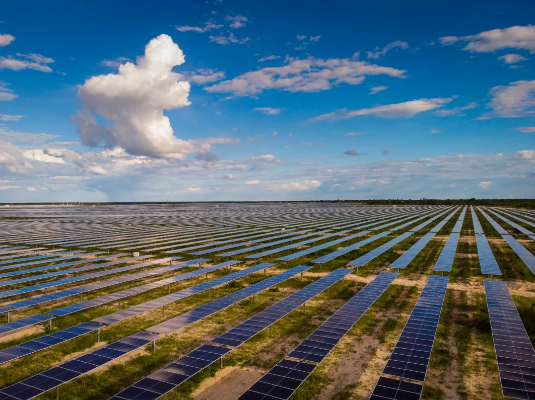 Distributed Photovoltaic Power Generation Scheme for Industrial Parks