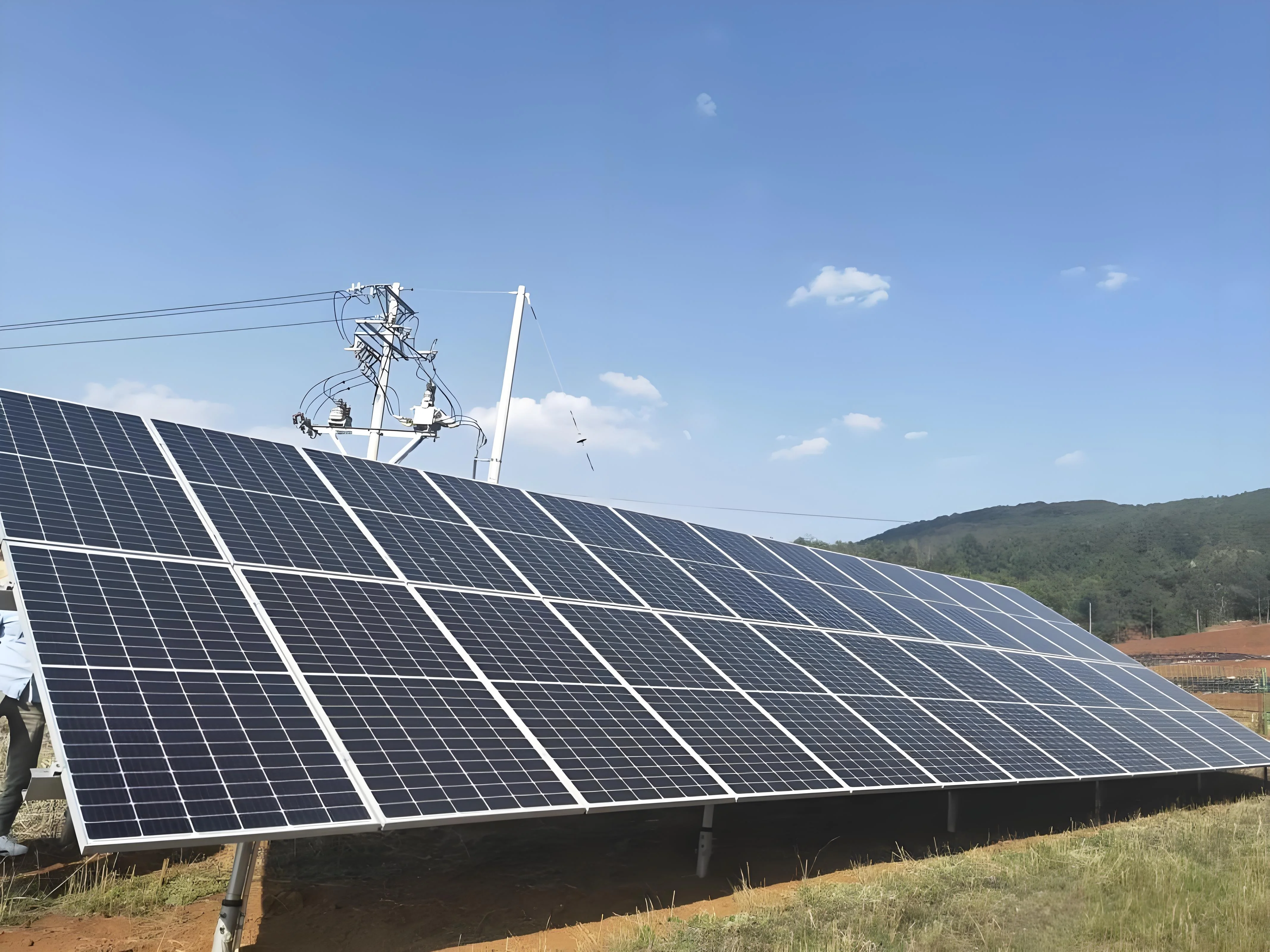 Large‑Format PV Panels for Public Venues